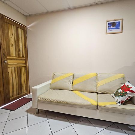 Guápiles Apartamento Daly 3 מראה חיצוני תמונה