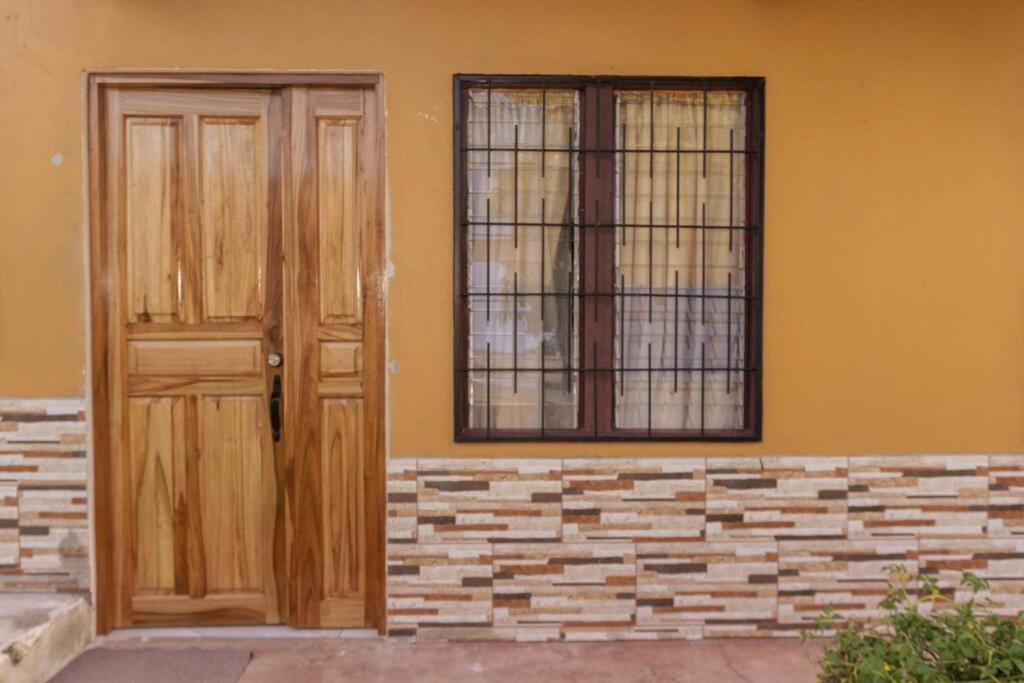 Guápiles Apartamento Daly 3 מראה חיצוני תמונה